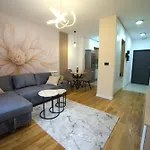 Alina Istocno Sarajevo With Private Garage *