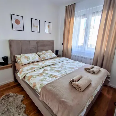 דירה Alina Istocno Sarajevo With Private Garage *