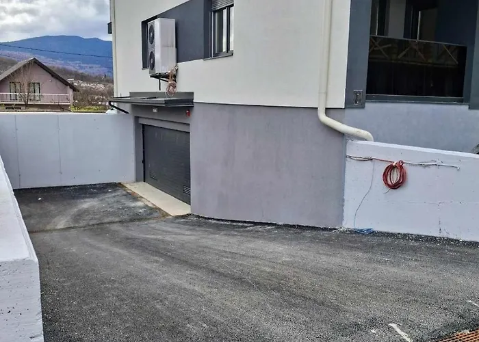 公寓 Alina Istocno Sarajevo With Private Garage *