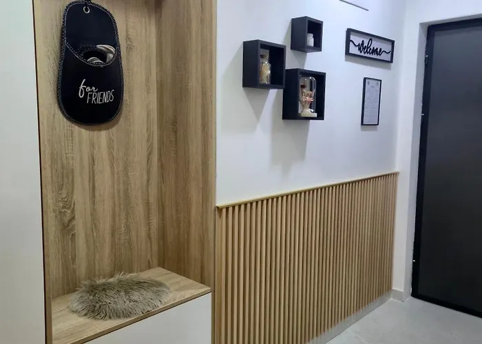 Alina Istocno Sarajevo With Private Garage 公寓